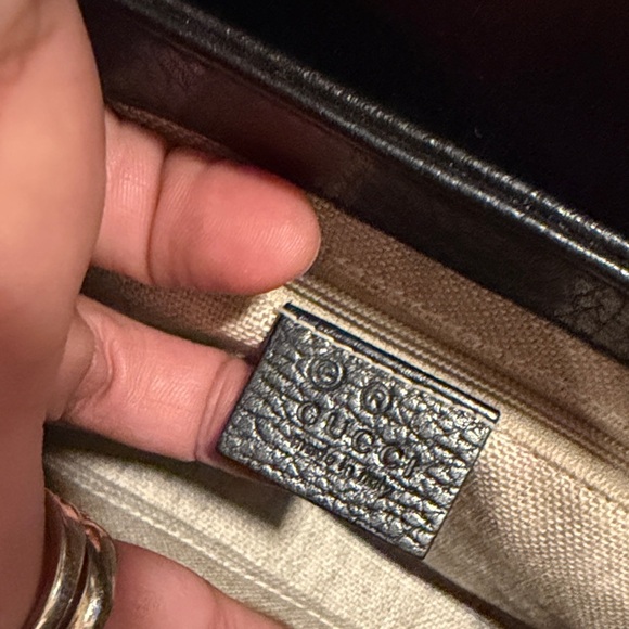 Gucci Crossbody Black Dollar Leather Interlocking GG Chain Bag - Picture 14 of 17